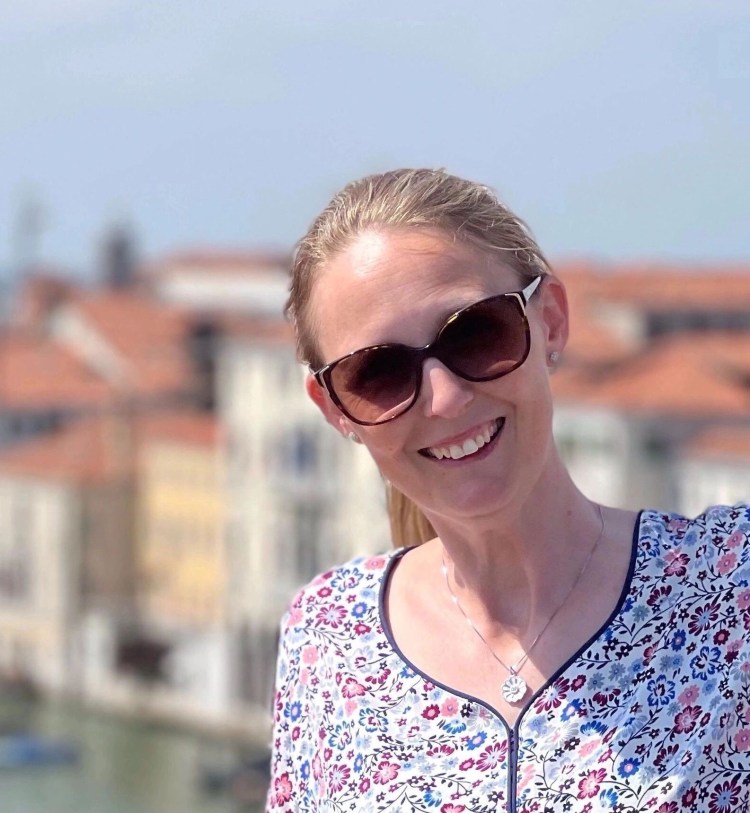 Betina Jensen, Betinas Adventures – The World Awaits 