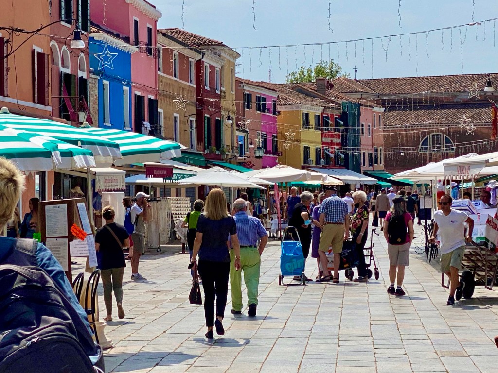Torv i Burano, Venedig, Italien.