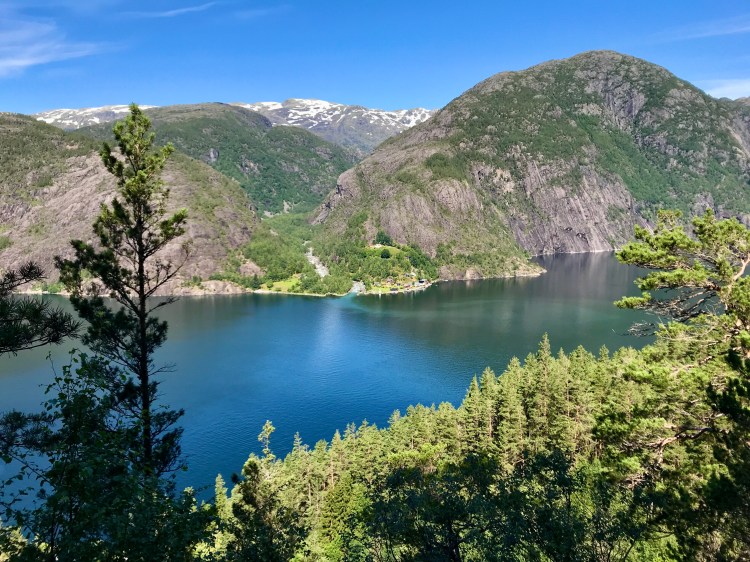 Åkra, Norge